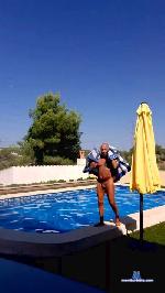 Bunner72 cam4 livecam show performer room profile
