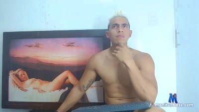 couple_muscsex cam4 unknown performer from United States of America  