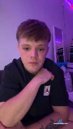 _yourleon cam4 livecam show performer room profile