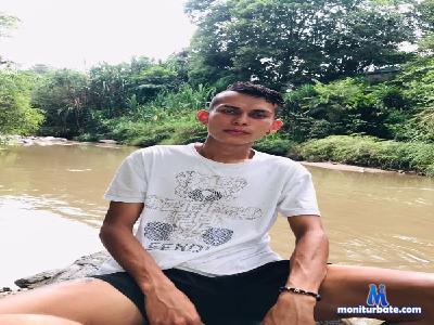 christhofer_hot cam4 bisexual performer from Republic of Colombia  