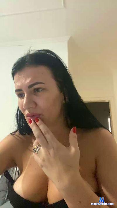 Alice_muniz cam4 straight performer from Federative Republic of Brazil amateur pornstar pussy blowjob striptease masturbation 