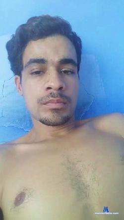 alef82 cam4 live cam performer profile
