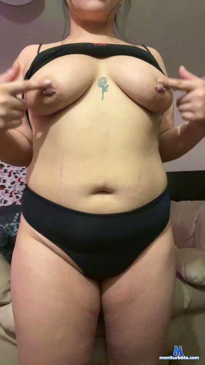 Bbybrixoxo23 cam4 bisexual performer from United States of America  