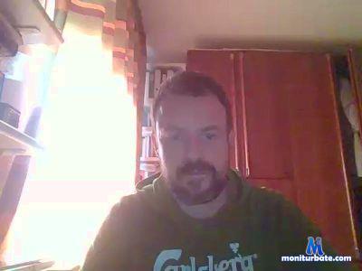 Man33Tuscany cam4 bisexual performer from Republic of Italy  