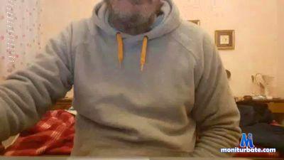 okkibluhot cam4 bicurious performer from Republic of Italy show cum 