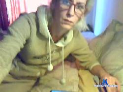 santimoli1 cam4 live cam performer profile