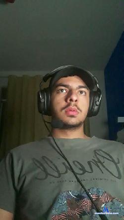 Arthurhotthh cam4 live cam performer profile