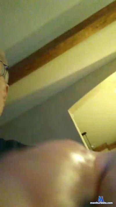 stewie332 cam4 straight performer from United States of America jerkoff 