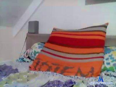 jejeri44 cam4 straight performer from French Republic  