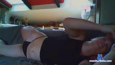 Meddy_28 cam4 bisexual performer from Republic of Italy cute pussy ass cum lesbian amateur bdsm 