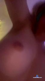 Manoeshka cam4 livecam show performer room profile