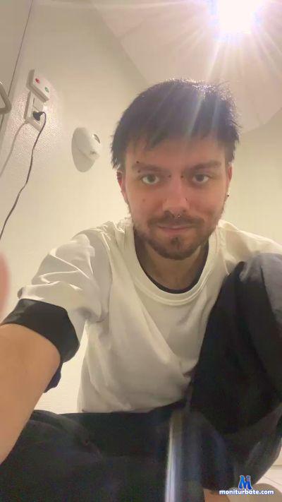 flo6221 cam4 gay performer from French Republic amateur feet chastity bdsm 