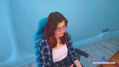 MaryWeln cam4 straight performer from United States of America cute spanking cosplay ass femdom bigass schoolgirl 