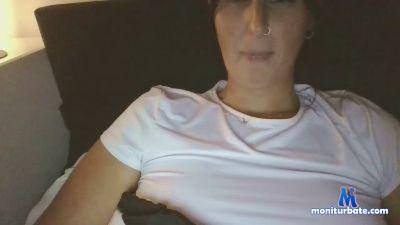 Lottielicks cam4 bicurious performer from United Kingdom of Great Britain & Northern Ireland  