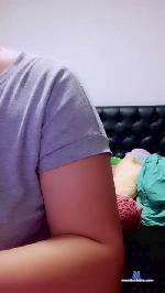 Pau_w cam4 livecam show performer room profile