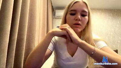 TasiaVitatoe cam4 straight performer from United States of America bigass C2C schoolgirl armpits cute ass feet 