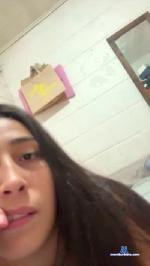 yanet22 cam4 livecam show performer room profile