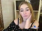 AvroRaa cam4 livecam show performer room profile