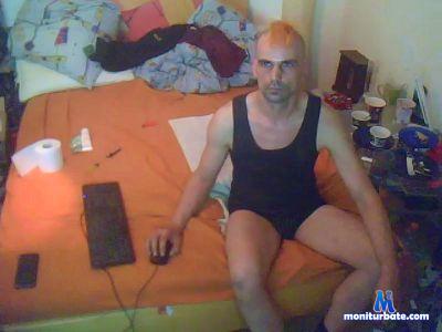 madmac80fun cam4 straight performer from Federal Republic of Germany  