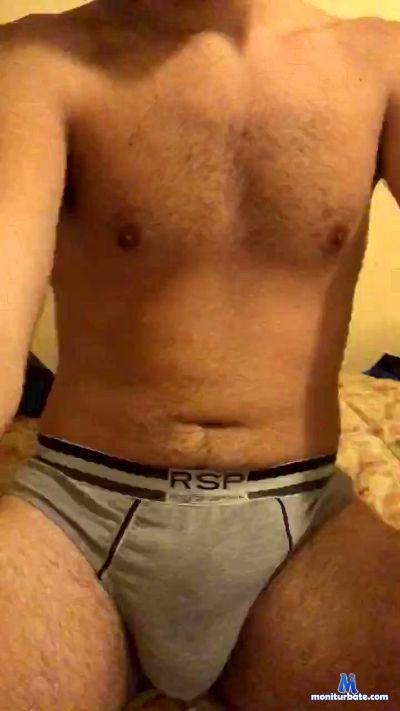 hotboy99412 cam4 bisexual performer from Republic of Italy  