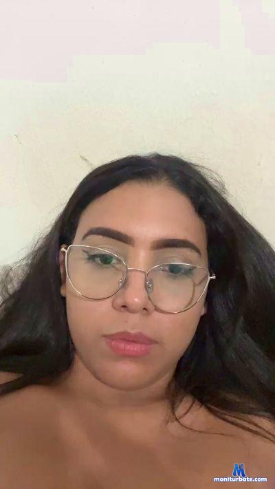 AbbyCinamoon cam4 bisexual performer from Republic of Italy  