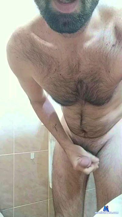 luisito345 cam4 bicurious performer from Kingdom of Spain  