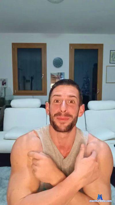 bull87sexy cam4 straight performer from Republic of Italy  