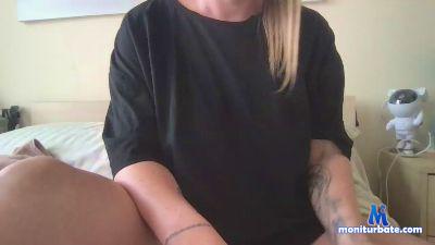 CinnaKiss cam4 straight performer from United Kingdom of Great Britain & Northern Ireland bigass taboo pussy ass amateur 
