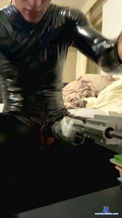 Kinky199919 cam4 straight performer from Kingdom of the Netherlands  