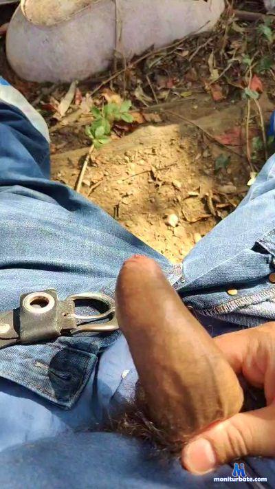 Gdiddy2021 cam4 unknown performer from Republic of Italy cum uncut park 