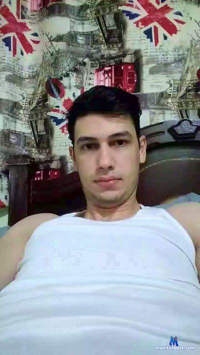davidprice96 cam4 bisexual performer from Republic of Colombia  