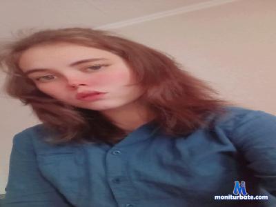 SynneHardeman cam4 straight performer from United States of America feet spanking ass striptease bigass femdom 