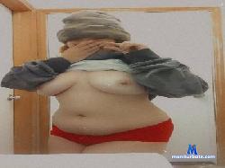 Ummitslilliumm cam4 live cam performer profile