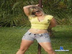 Lauramenezes2 cam4 live cam performer profile