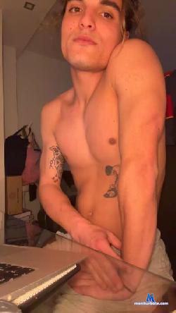 Marioluz cam4 live cam performer profile