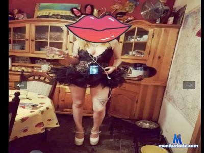 JeSuisUneCatin cam4 bisexual performer from French Republic orgy swinging schoolgirl pawg 