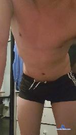 pau22hote cam4 livecam show performer room profile