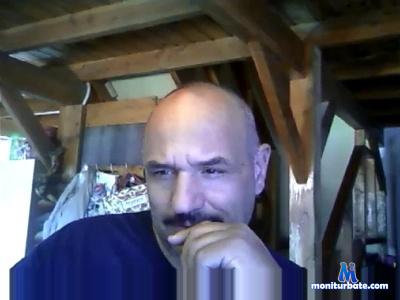 lleand cam4 bicurious performer from Argentine Republic  