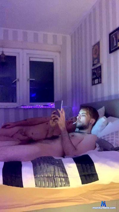 fagboi2 cam4 gay performer from United Kingdom of Great Britain & Northern Ireland  