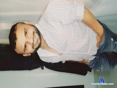 Alejandro_magno cam4 bicurious performer from Republic of Chile Alejandro_magno master hairy smallcock feet 