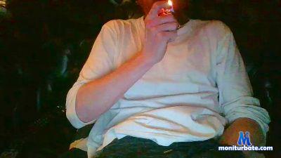 Travis_cute cam4 bisexual performer from United States of America  