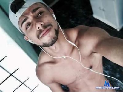 boy22grossovv cam4 gay performer from United States of America new latino ass monster cuckjackoff 