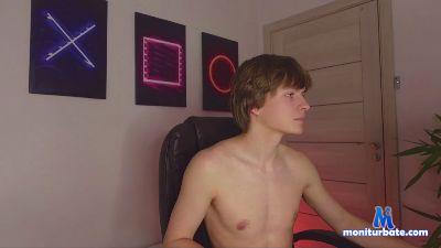 Joseph_Brady cam4 bisexual performer from United Kingdom of Great Britain & Northern Ireland armpits feet masturbation smoke amateur 