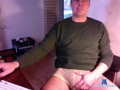 Bigegg1 cam4 bicurious performer from Federal Republic of Germany  