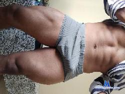 saradosafadinh1 cam4 live cam performer profile