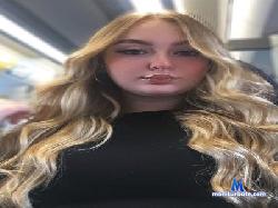 blondiebell23 cam4 live cam performer profile