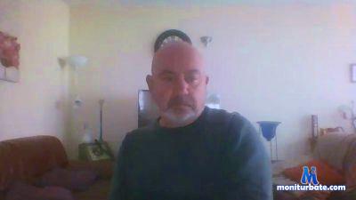 mike10229 cam4 bicurious performer from French Republic  