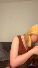 girlof2002 cam4 livecam show performer room profile