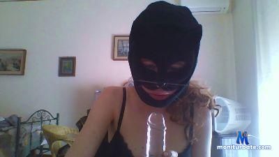 ViktoriaBoop cam4 bisexual performer from Republic of Italy  