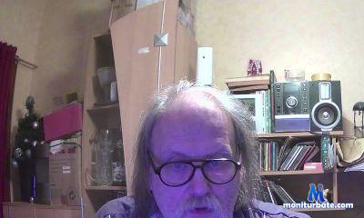 saarsklabe49 cam4 bicurious performer from Federal Republic of Germany  